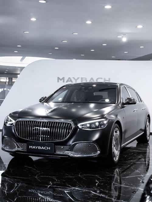 成都323岚图汽车的售后服务让用户无忧出行，迈巴赫未来的豪华车趋势